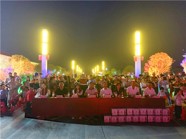 永州红狮举办“壮丽70年，奋斗新时代”国庆晚会暨 员工集体生日会